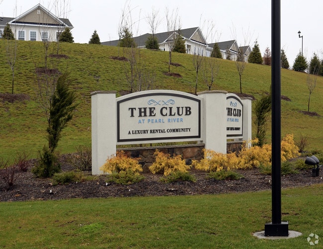 The Club at Pearl River Apartments For Rent in Pearl River, NY