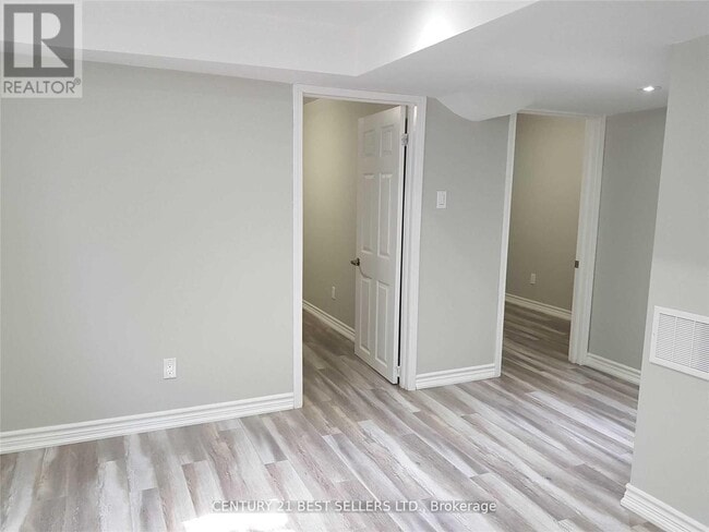 Photo - 48 Marrakesh Dr