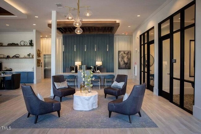 Photo - 2000 Olivewood St Unit A3