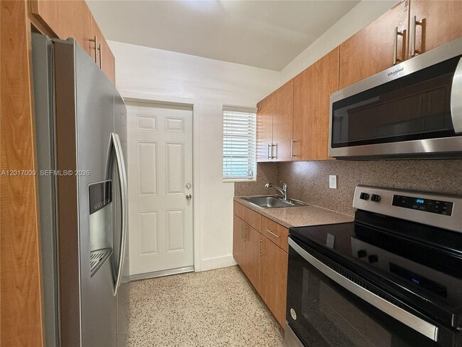 Photo - 155 SW 71st Ave Unit 1