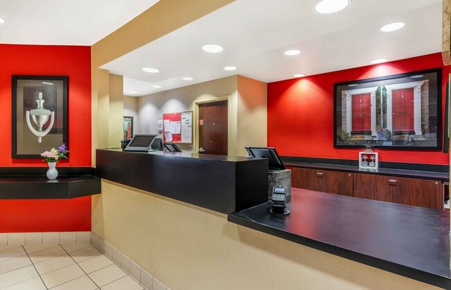 Furnished Studio-Minneapolis - Woodbury