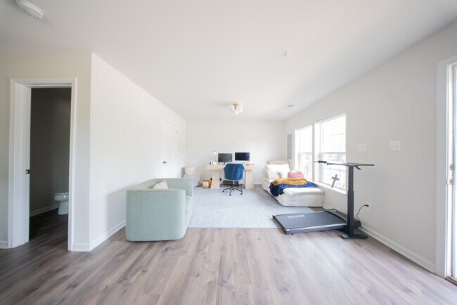 Photo - 7206 Clagett Dr