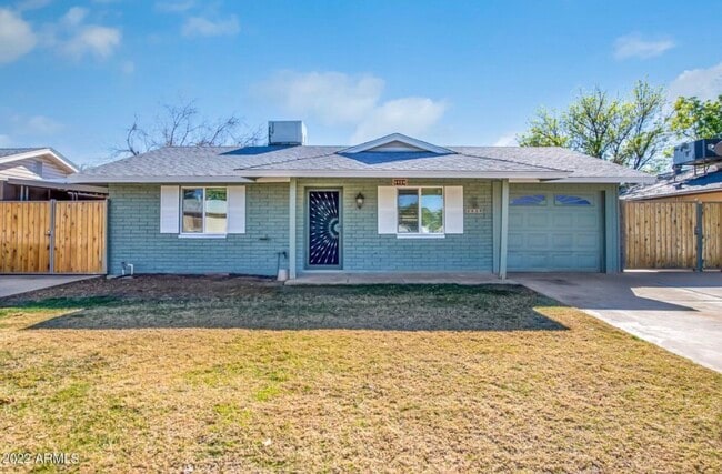 Photo - 2429 W Sunnyside Ave