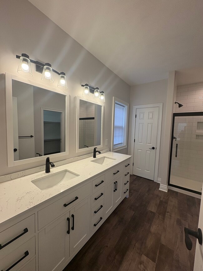 Photo - 205 Ridgeview Dr