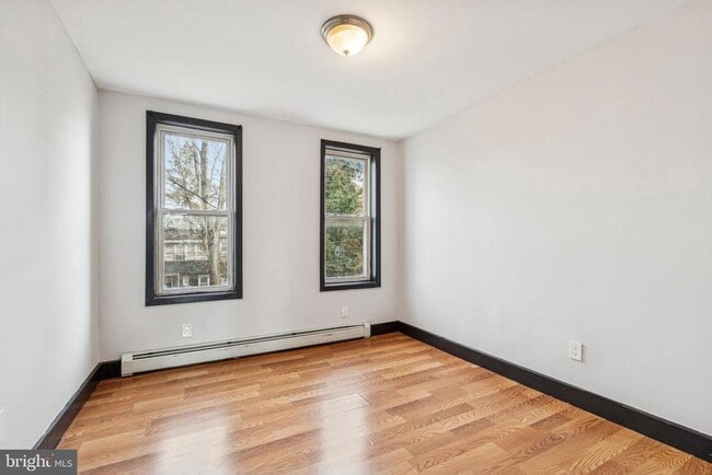 Photo - 5221 Linden Heights Ave