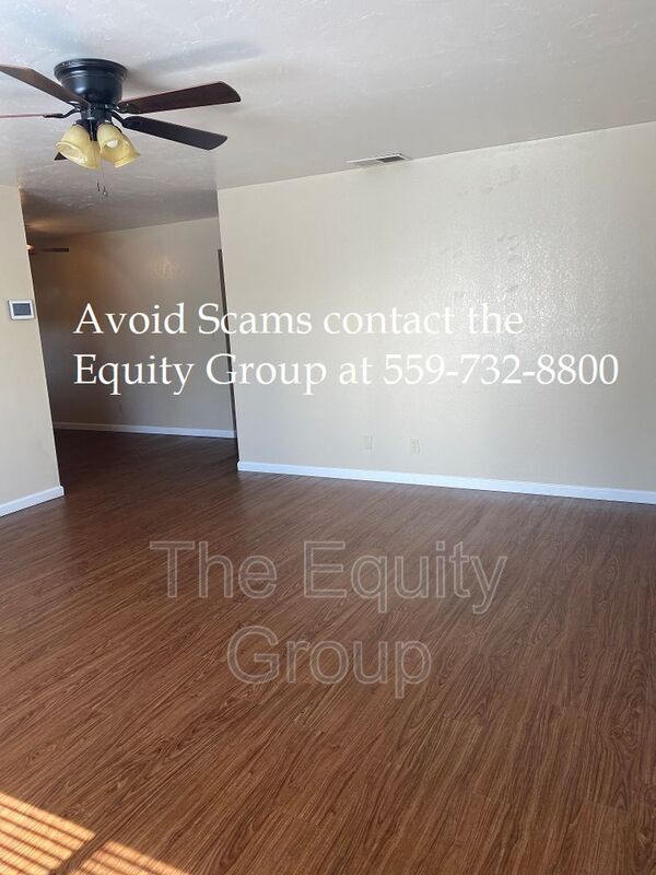 Photo - 693 S Laspina St