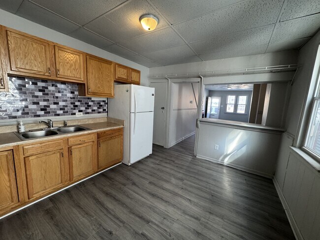 Photo - 644 W Mason Ave House