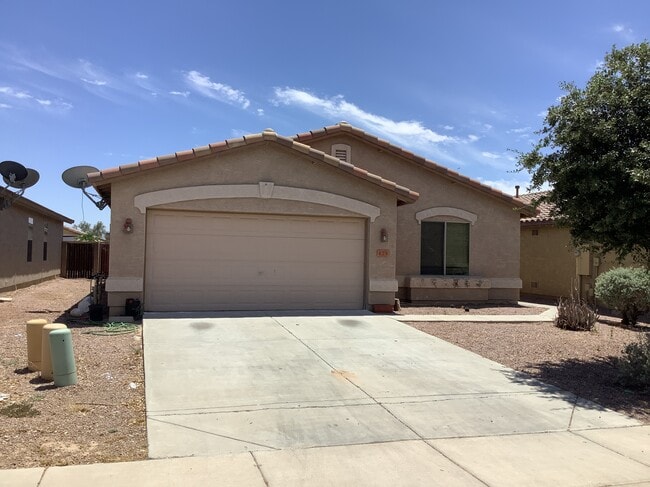 Building Photo - 175 W Santa Gertrudis Trail