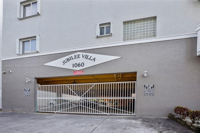 Photo - 1060 NW 7th St Unidad 106
