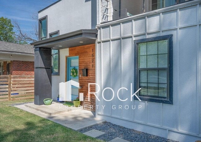 Photo - Contemporary 2 Bedroom plus Office/Bonus Room with Loft near Uptown and Plaza Districts ~One Mo...