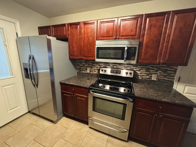 Photo - 136 Jolie Oaks Blvd Apartamento Unidad B