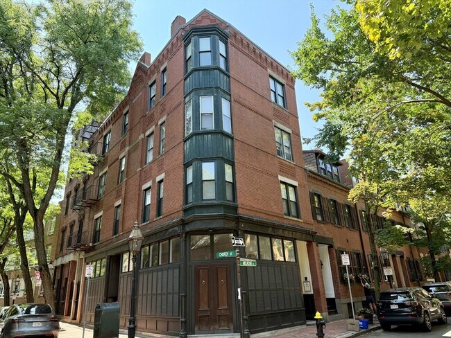 Building Photo - 28 Church St Unit 28