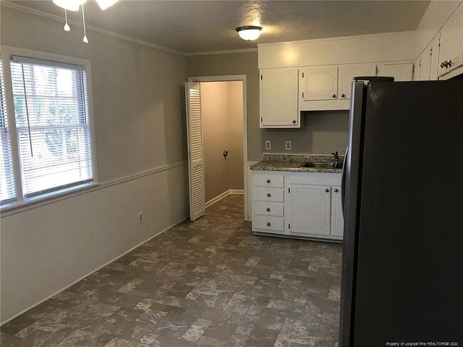 Photo - 1422 Milton St