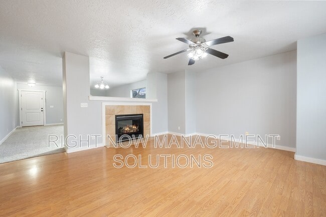 Photo - 5919 S Harrington Way