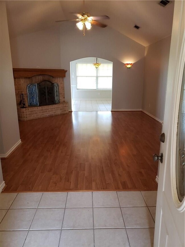 Photo - 8400 County Road 1014