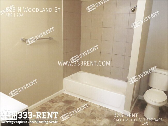 Photo - 828 N Woodland St