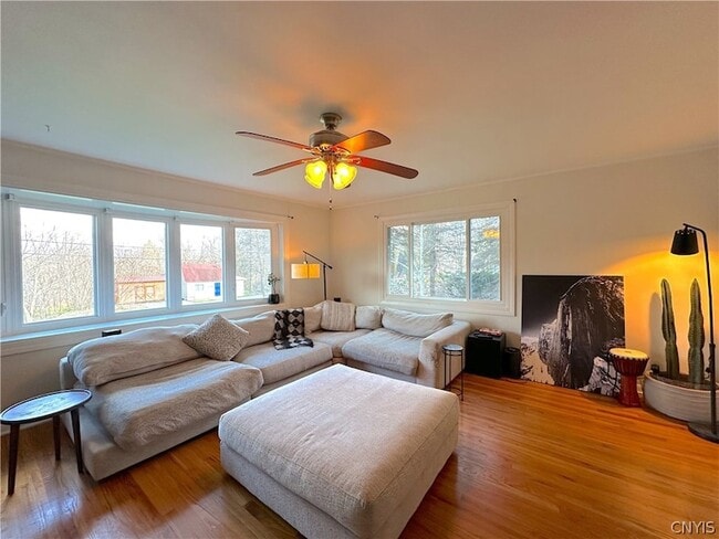 Photo - 4055 Bristol Rd