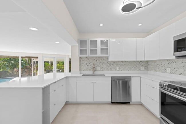 Photo - 391 SE 7th Ave
