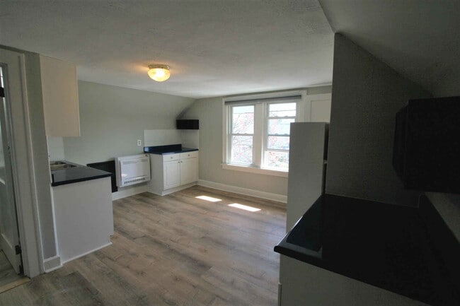 Photo - 13823 Clifton Blvd Unit 3