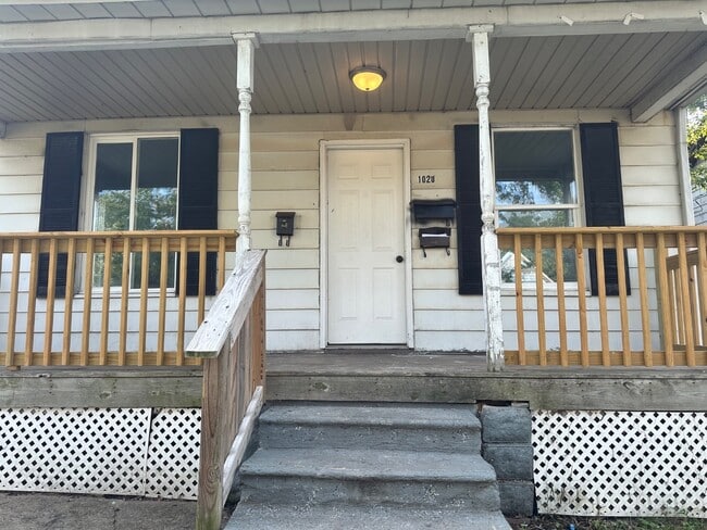 Photo - 1020 Emerson Ave