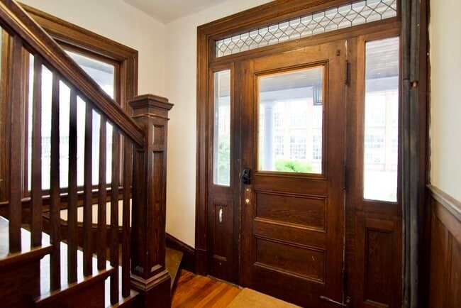 Photo - 145 Pleasant St Unit 2