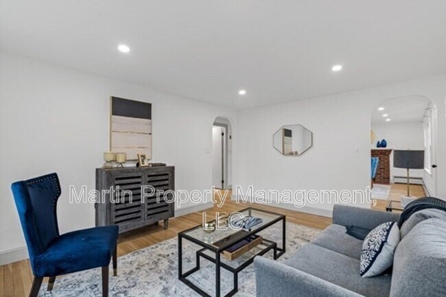 Photo - 104 Mishawum Rd