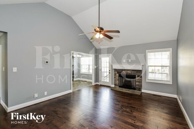 Photo - 794 Banister Dr