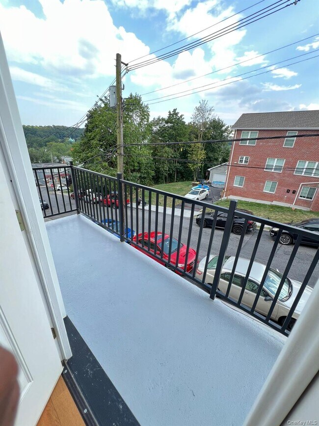 Photo - 50 Vineyard Ave