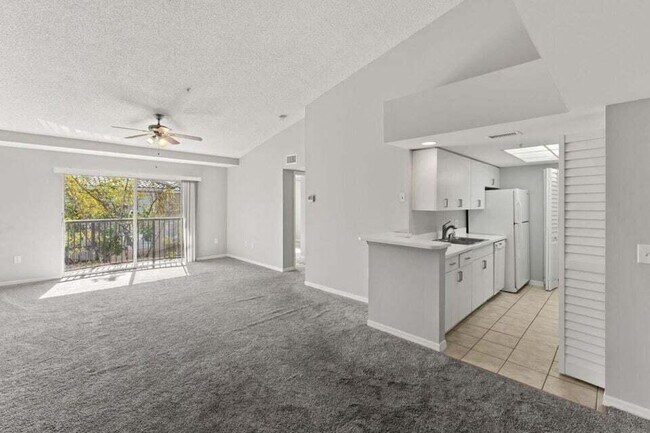 Photo - 4171 N Haverhill Rd Unidad 1010