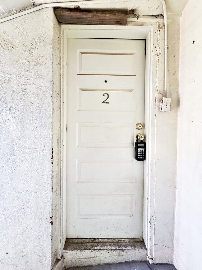 Photo - 1114 El Paso St