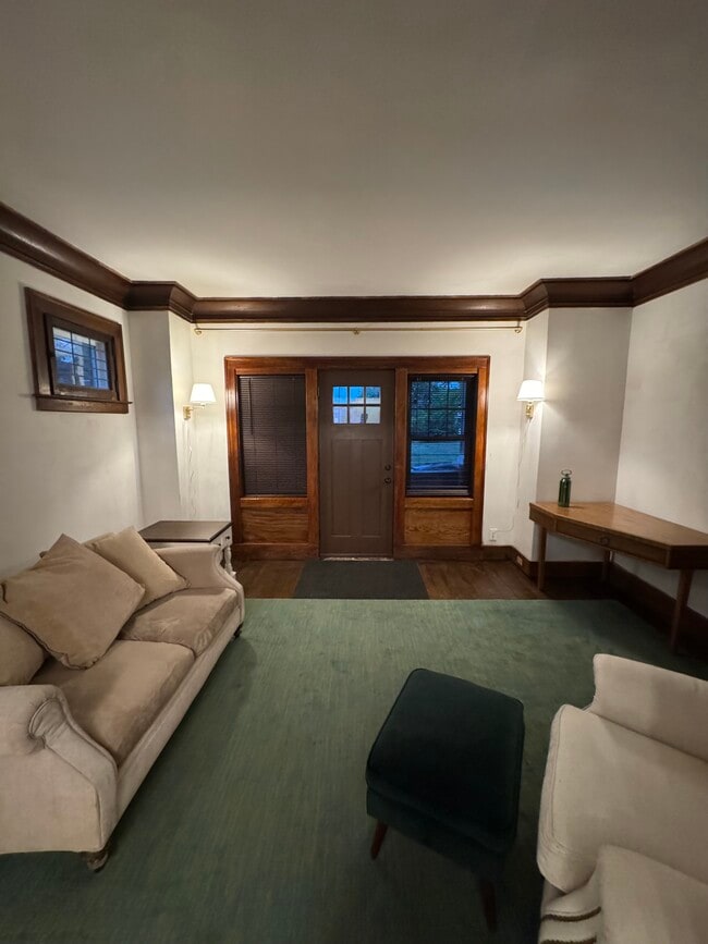 Building Photo - 7615 Woodrow Wilson St Unit Lower 7615 Rental