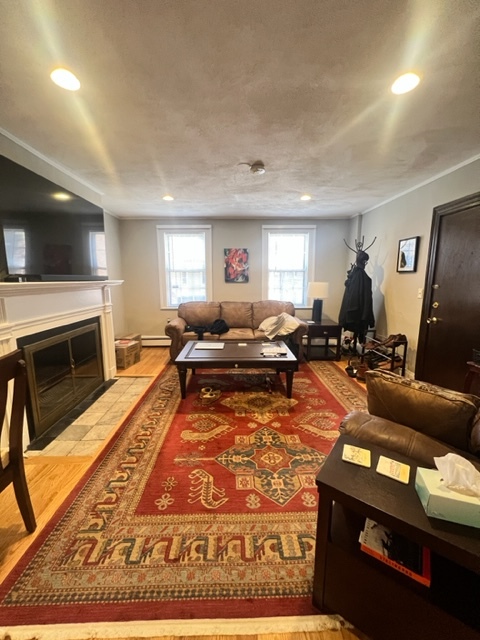 Building Photo - 25 Fayette St Unit 1 Rental