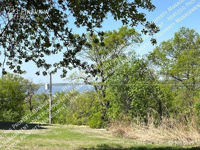 Photo - 223 Pineview-