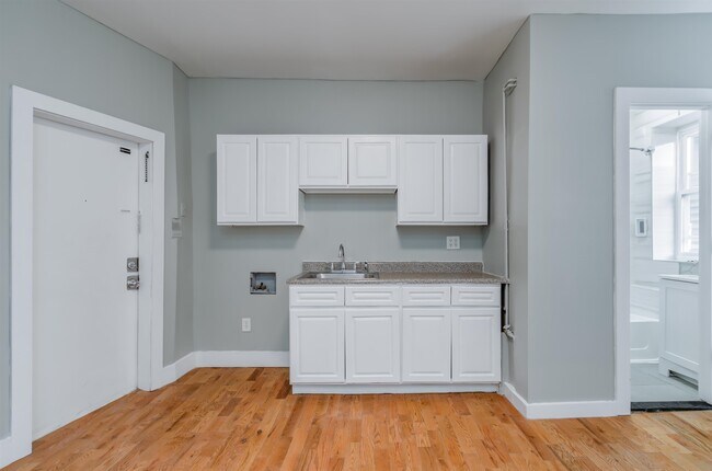 Photo - 80 W 18th St Unit 6