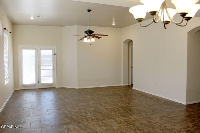 Photo - 853 Blue Park Ave