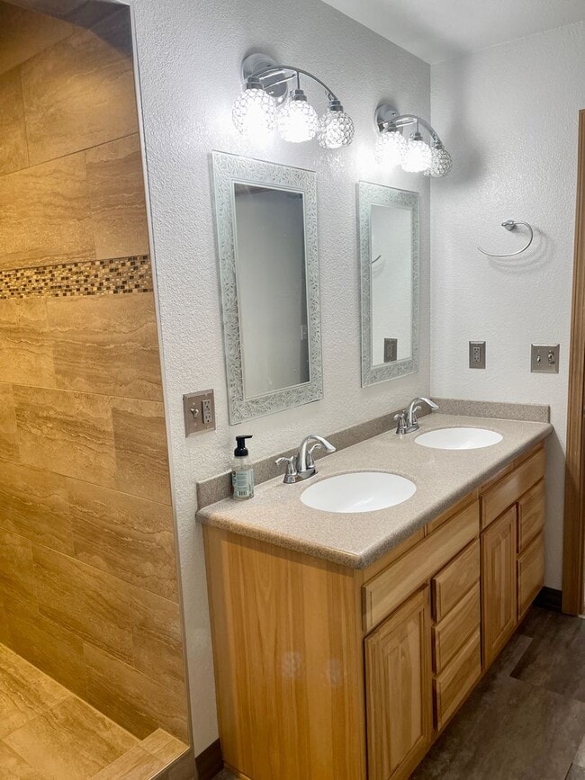 Photo - 3 bed/2.75 bath House Eagle River