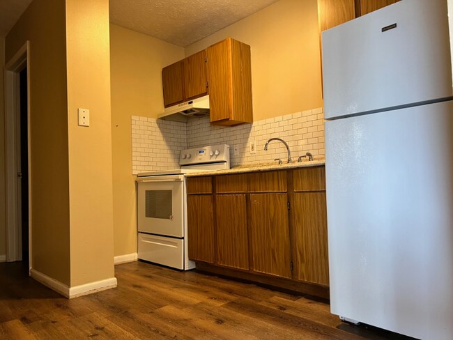 Photo - 232-238 Elyria St Unidad 35