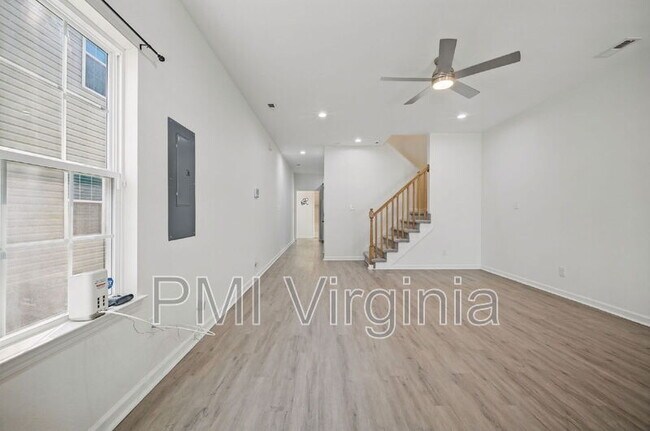 Photo - 105 Gilmerton Ave