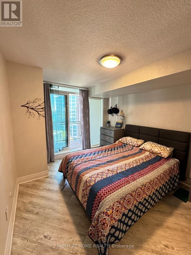 Photo - 2121 Lake Shore Blvd W Unit 906