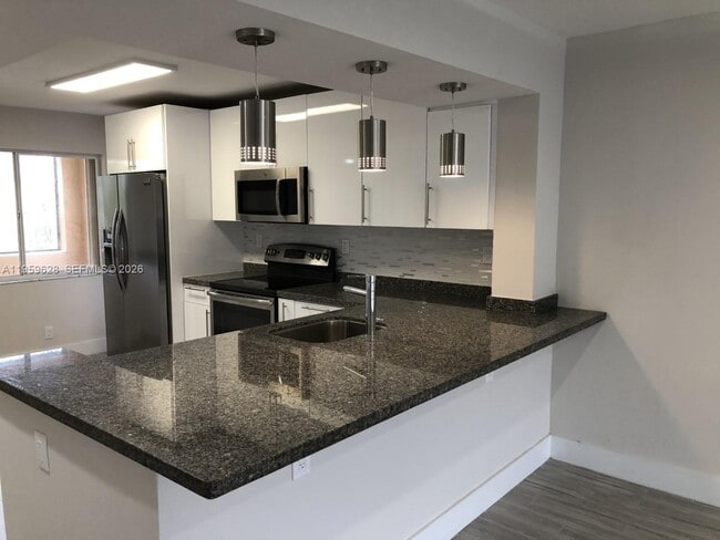 Photo - 161 Lakeview Dr Unit 204