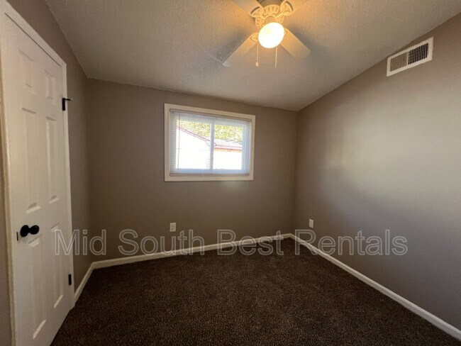 Photo - 3904 Ajanders Dr