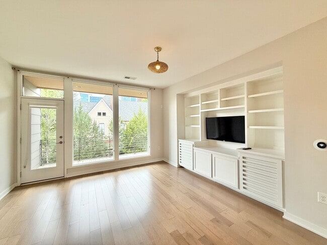 Photo - **OFFERING WAIVED APPLICATION FEES** Premi...