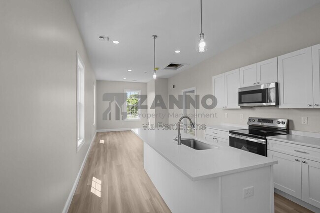 500 Main St Unit 3f
