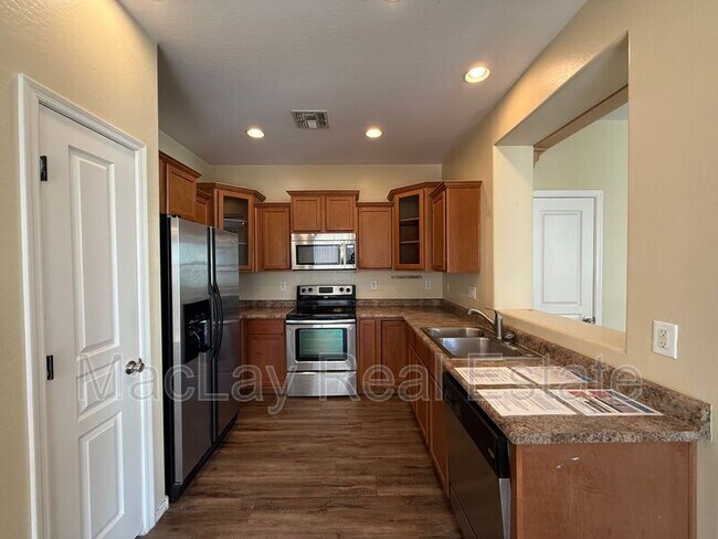 Photo - 1727 E Joseph Way