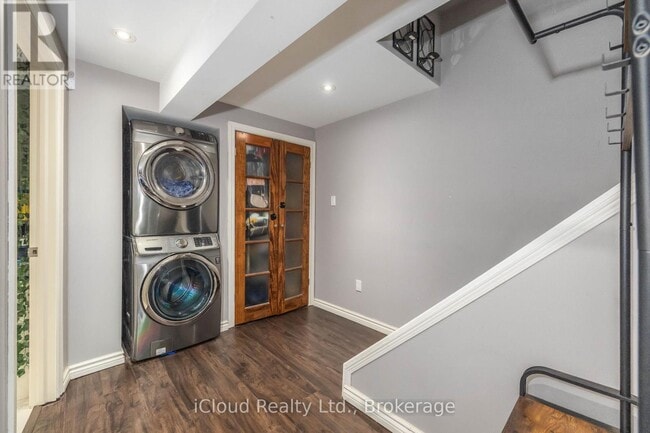 Photo - 2362 Proudfoot Trail