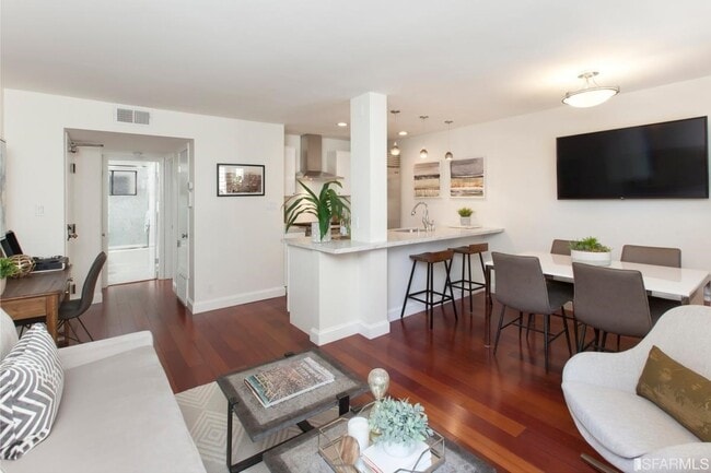 Photo - 2040 Laguna St Unit 303
