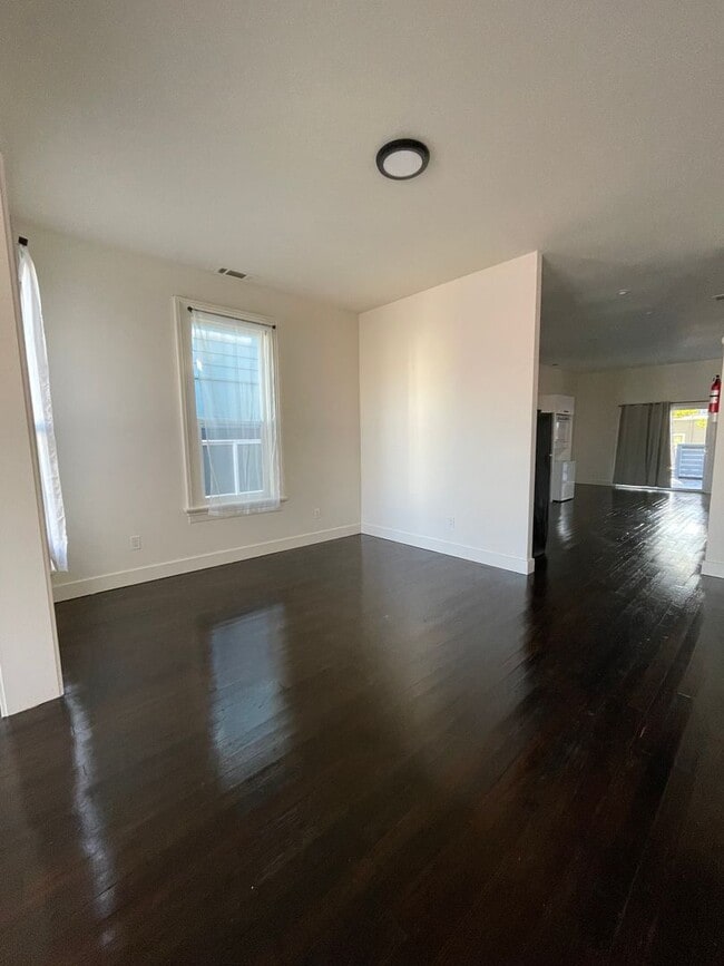 Photo - 1/2 Off First Month's Rent, 6Bdrm, 3Bath