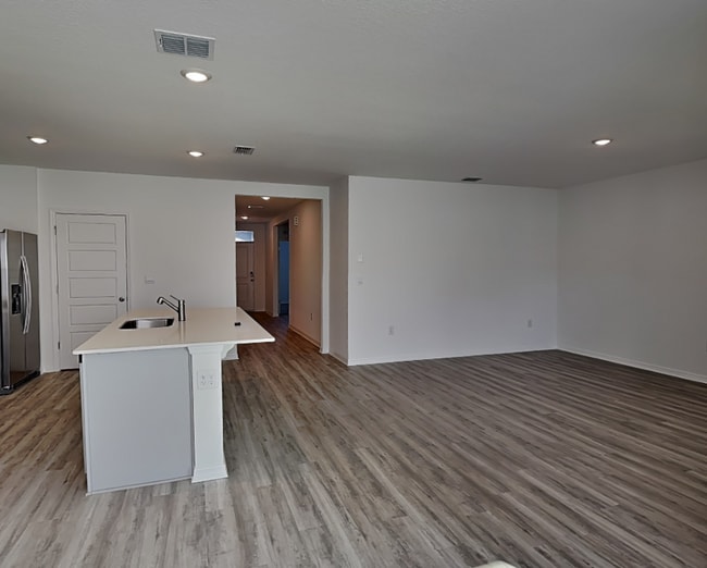 Photo - 3515 Nettle Loop