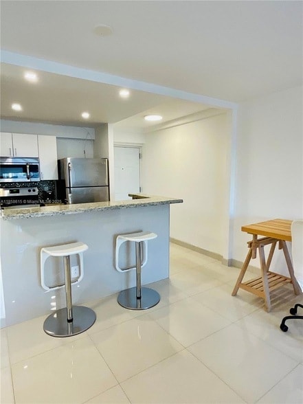 Photo - 3545 NE 167th St Unit 505