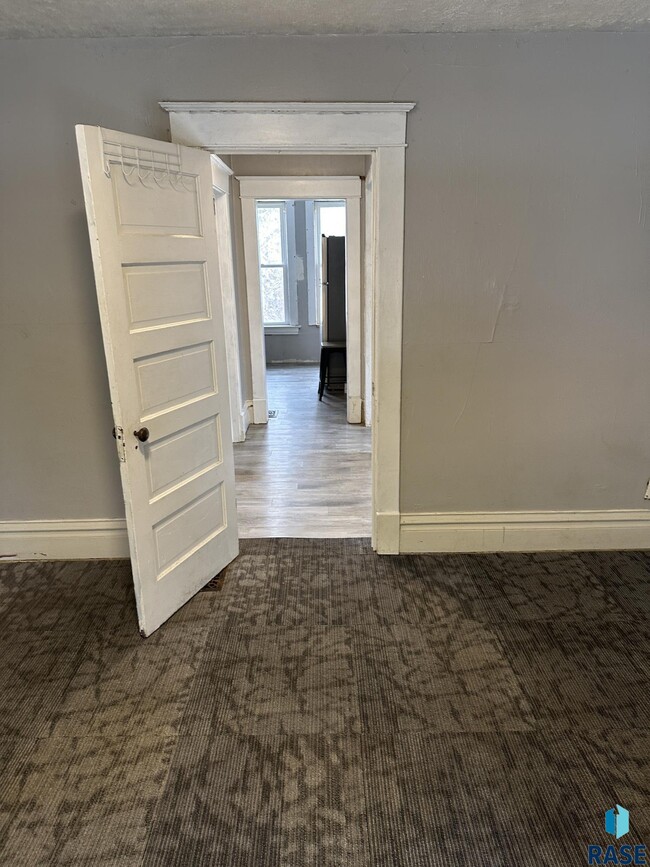 Photo - 714 S 1st Ave Unidad B